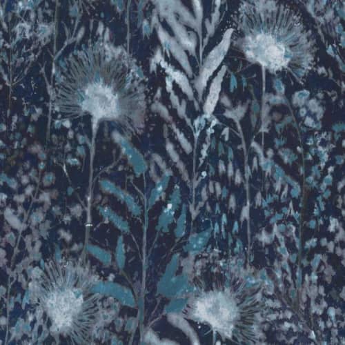 Tapeta samoprzylepna RoomMates ciemne akwarelowe kwiaty błękit RMK11371rl